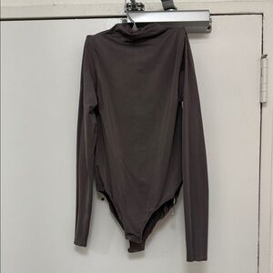 Skims long Sleeve Bodysuit in Dark Gray